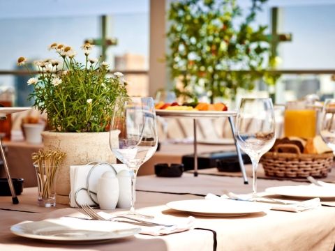 Vaisselle et mobilier